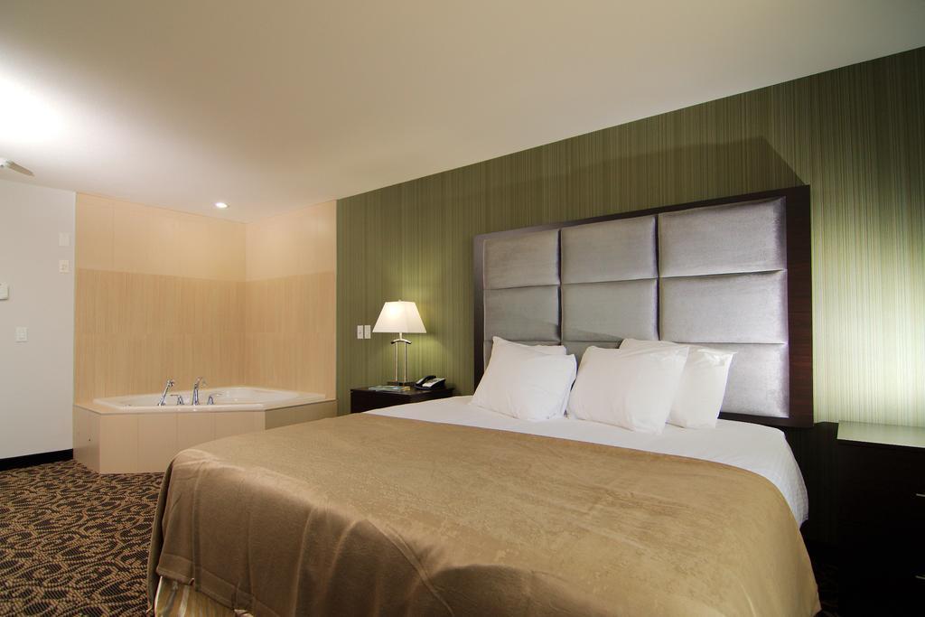Paradise Inn And Suites Redwater Kültér fotó